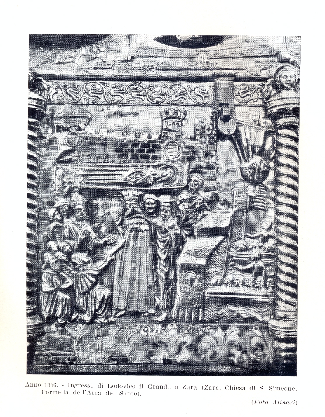 Zara. Arca di San Simeone. (1356) Formella con l'ingresso di Lodovico il Grande a Zara