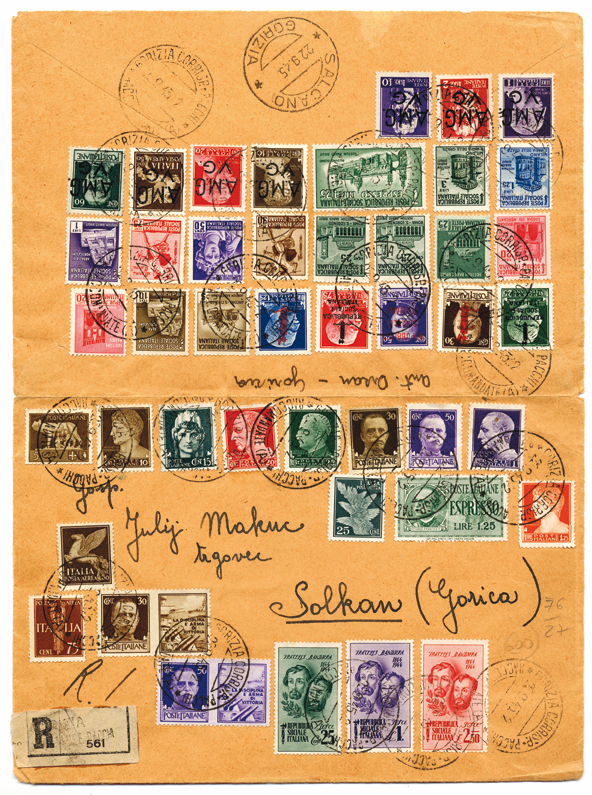 Foto 11) Lettera costruita da un filatelista che, al fronte ed al retro, presenta tutti i francobolli disponibili all’epoca: i valori italiani d’anteguerra, quelli della RSI che erano stati provvisoriamente riammessi in corso, i nuovi francobolli sovrastampati AMG-VG.