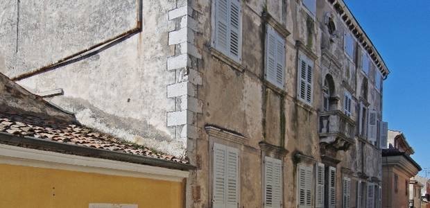 Parenzo, emersi i resti di una casa romana e un mosaico pavimentale