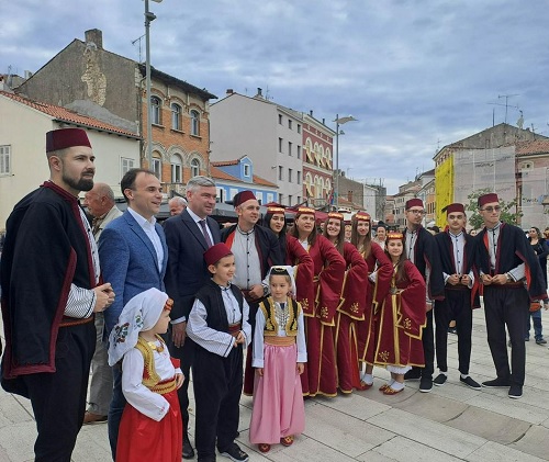 La multiculturalità istriana in piazza a Parenzo